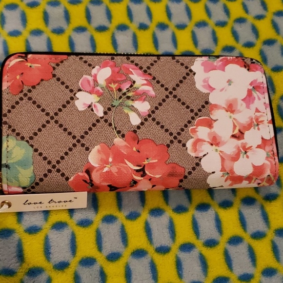 LOVE TROVE WALLET - Picture 3 of 3